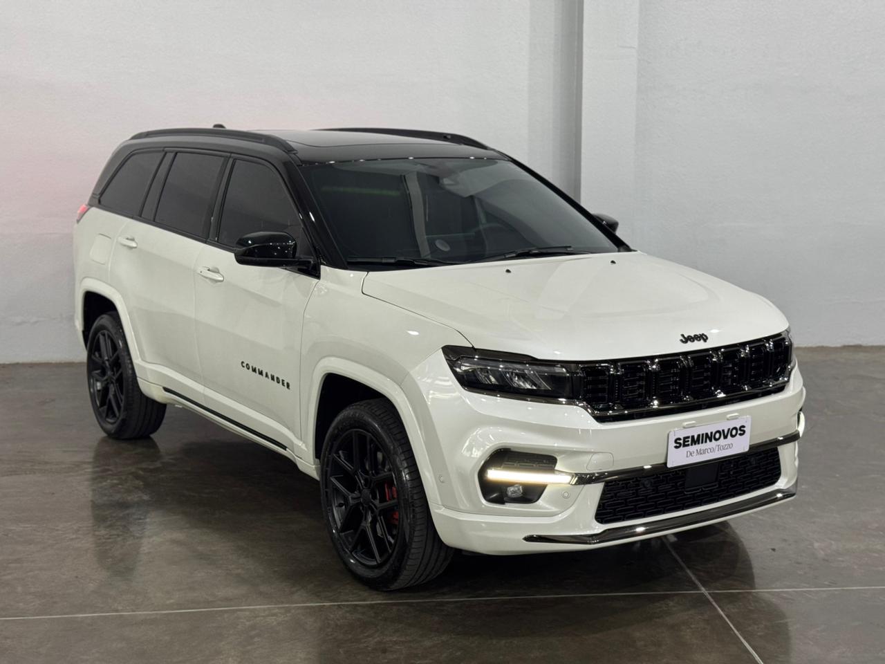 COMMANDER BLACK HURRICANE 2.0 4X4 TB AUT